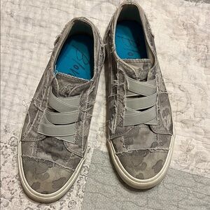 Blowfish Distressed Gray Slip-On Sneakers